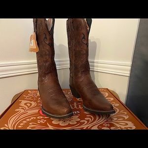 Justin Women’s Cowboy Boots